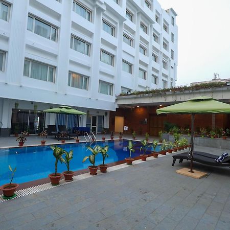 Ira By Orchid Bhubaneswar Hotel Kültér fotó