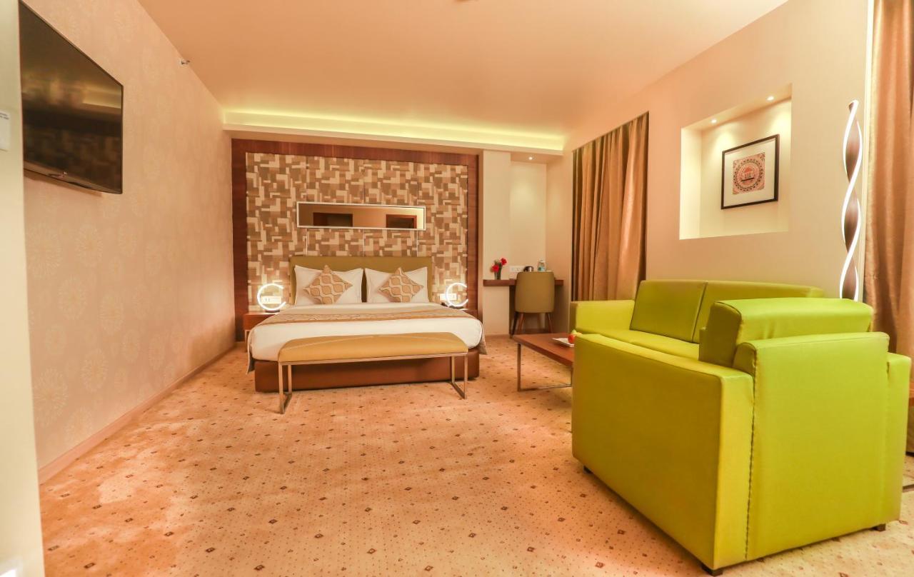 Ira By Orchid Bhubaneswar Hotel Kültér fotó