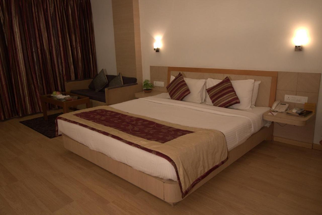 Ira By Orchid Bhubaneswar Hotel Kültér fotó