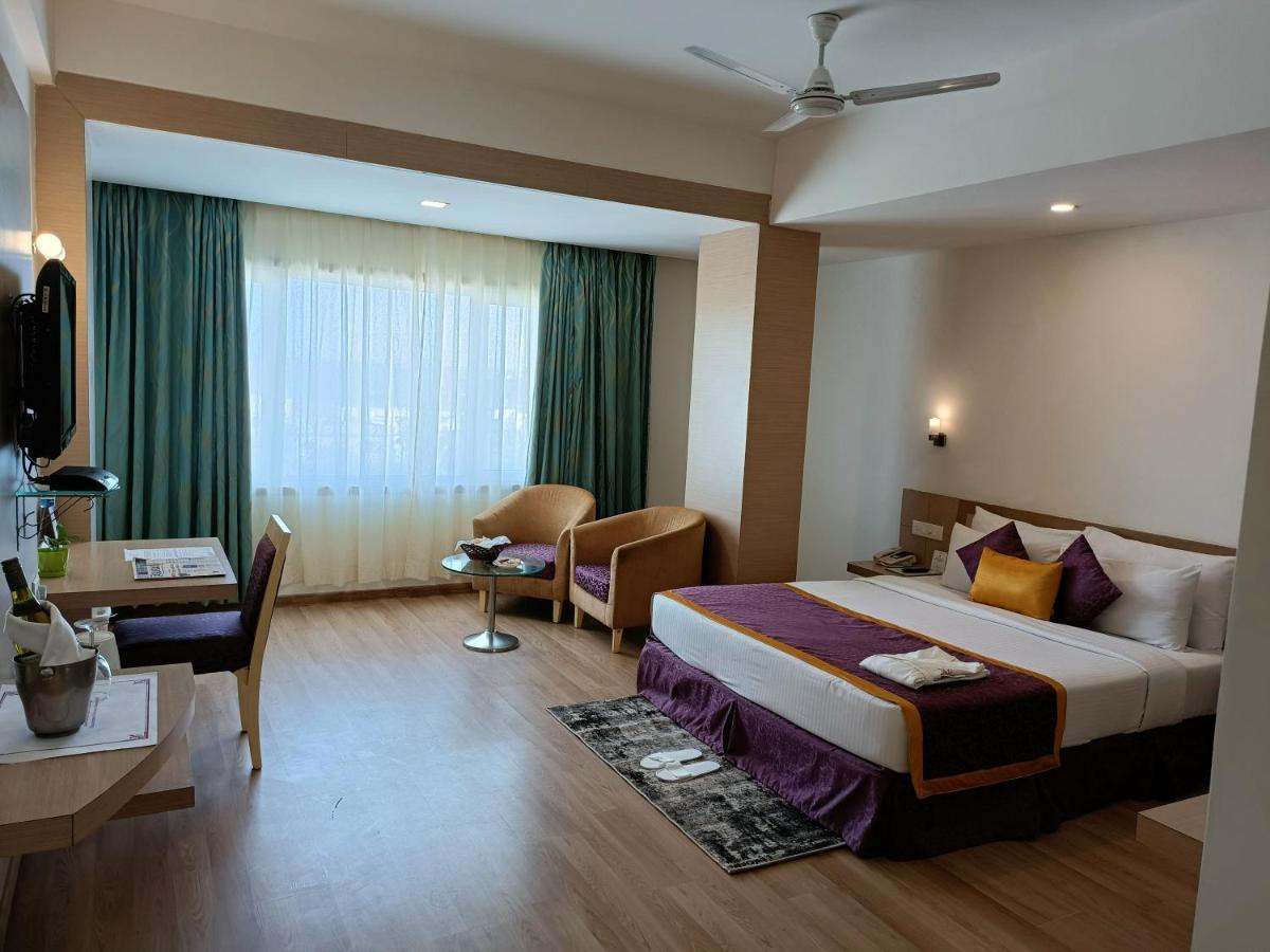 Ira By Orchid Bhubaneswar Hotel Kültér fotó