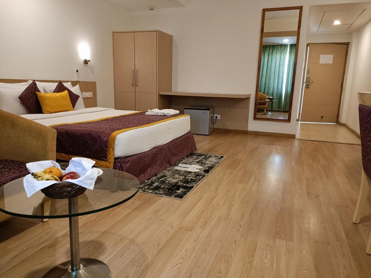 Ira By Orchid Bhubaneswar Hotel Kültér fotó