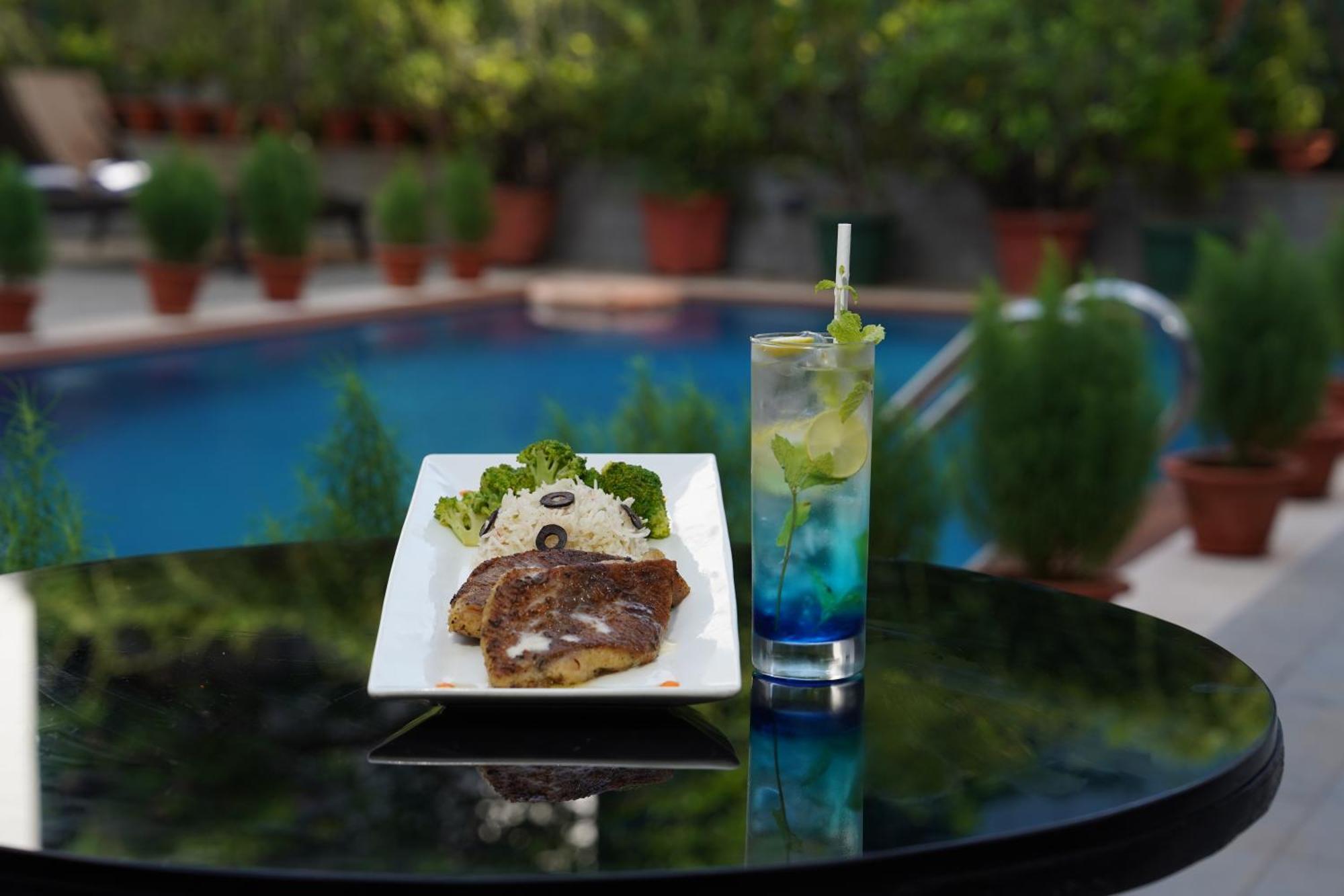 Ira By Orchid Bhubaneswar Hotel Kültér fotó