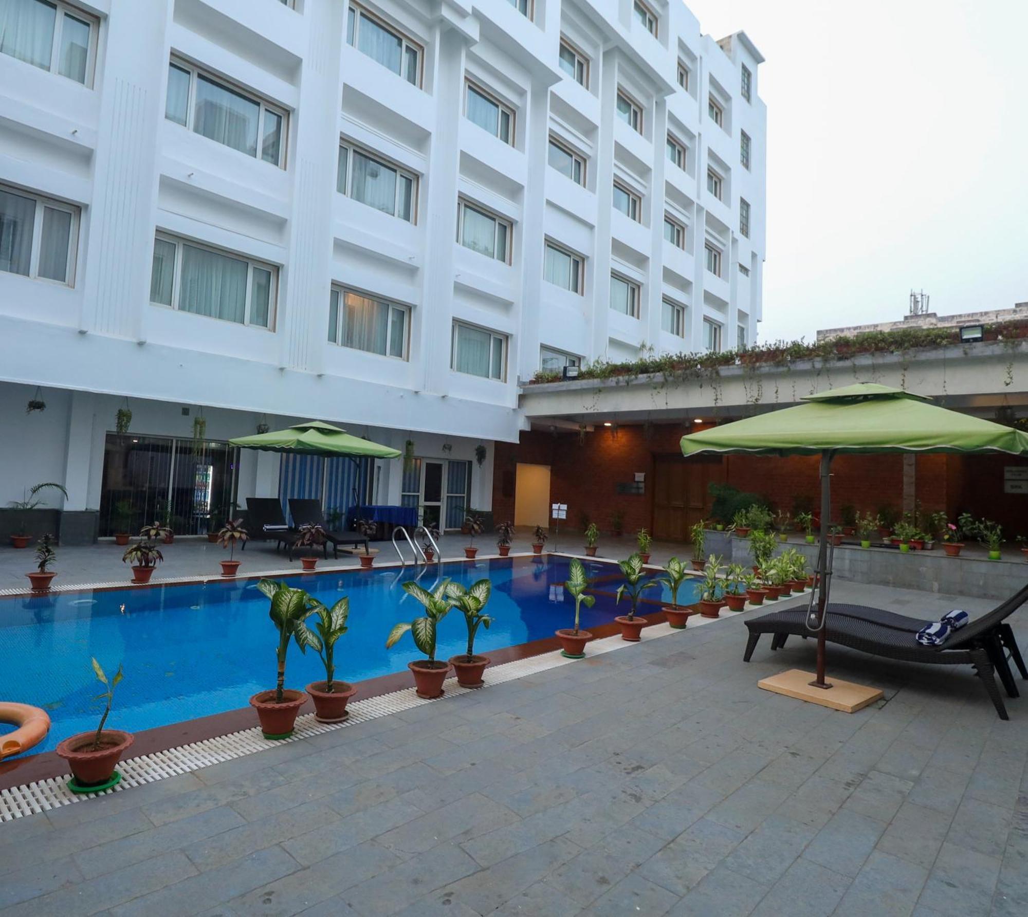 Ira By Orchid Bhubaneswar Hotel Kültér fotó