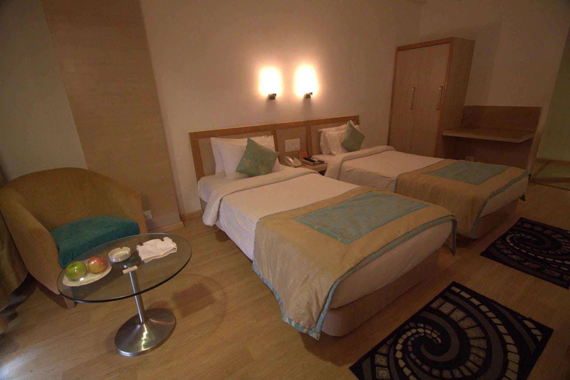 Ira By Orchid Bhubaneswar Hotel Kültér fotó