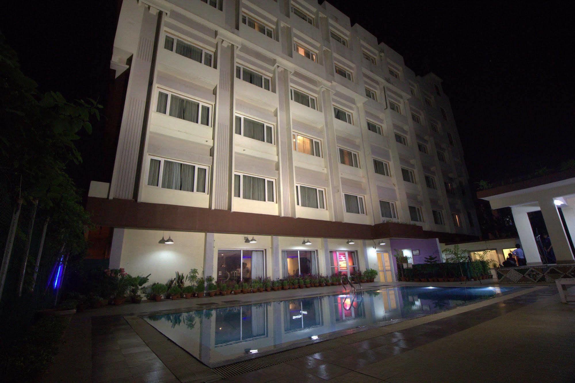 Ira By Orchid Bhubaneswar Hotel Kültér fotó