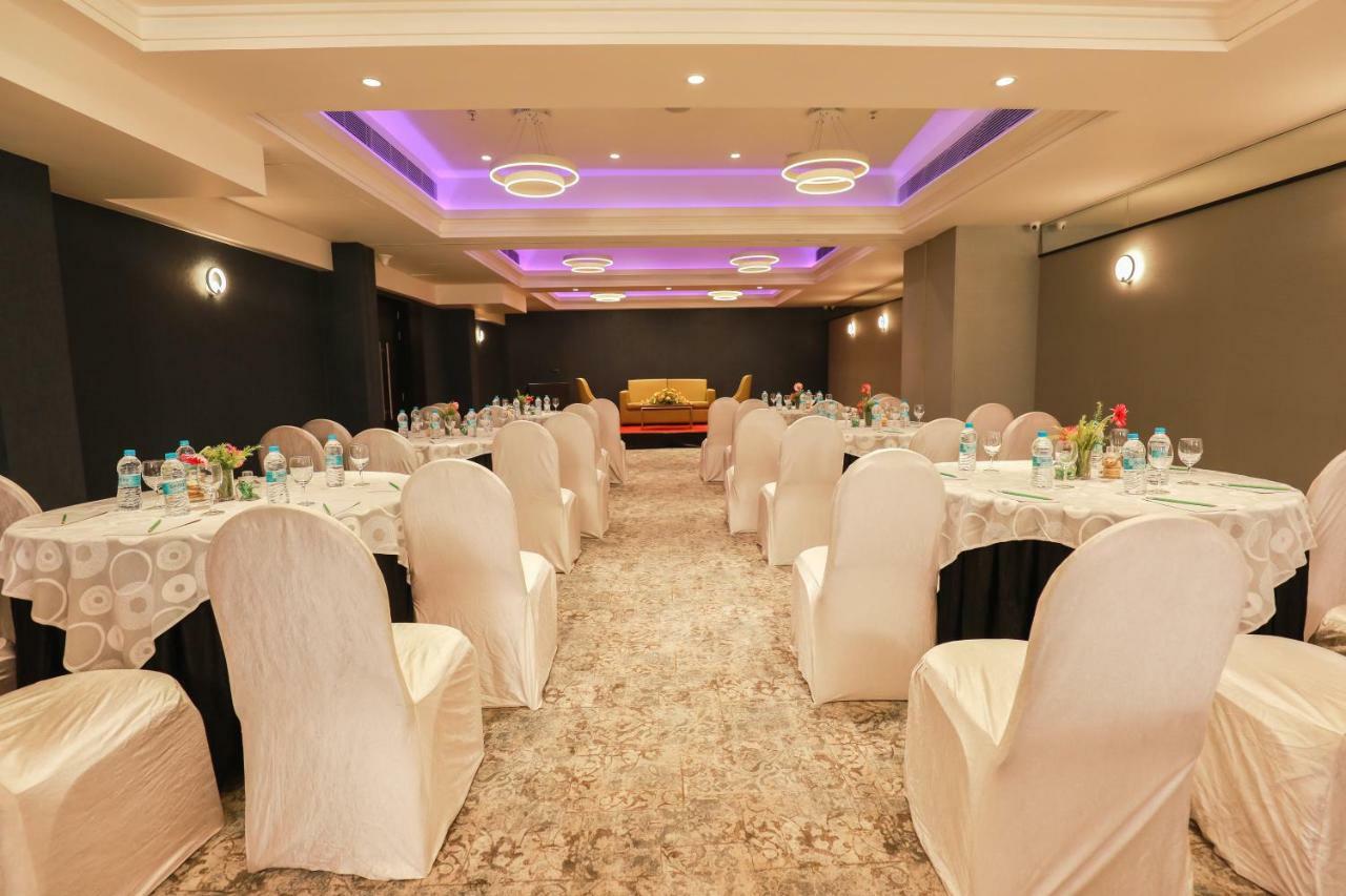 Ira By Orchid Bhubaneswar Hotel Kültér fotó