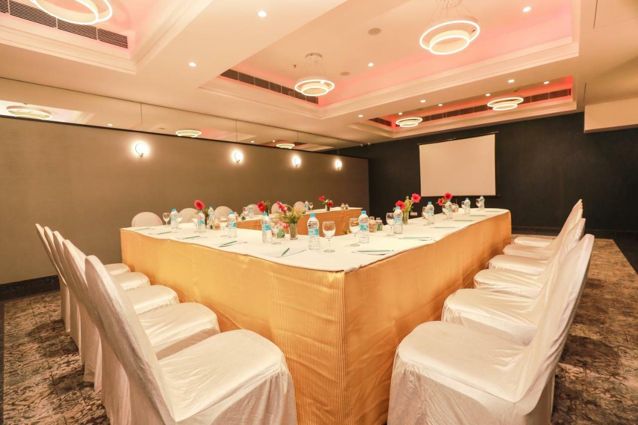 Ira By Orchid Bhubaneswar Hotel Kültér fotó